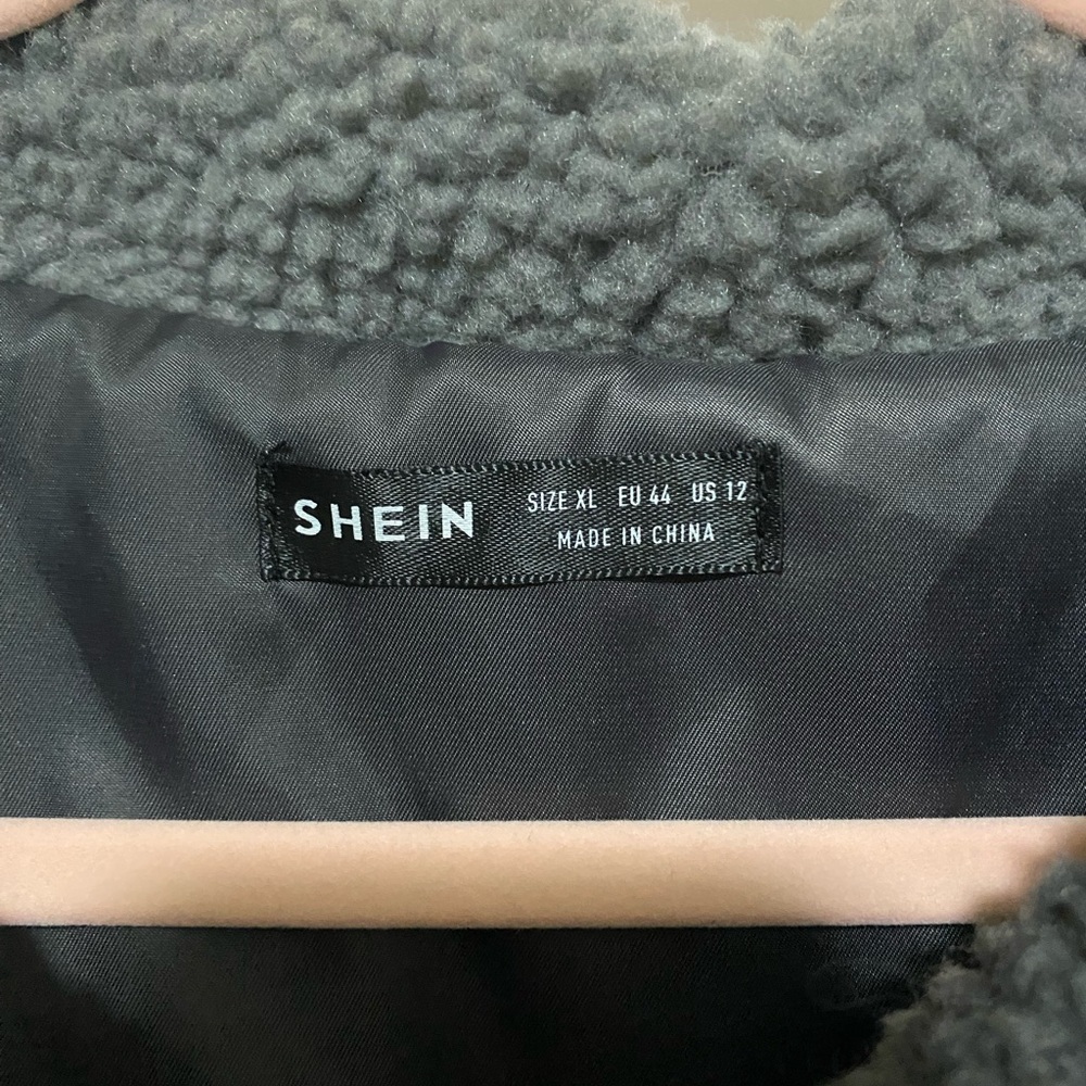 Colorblock Sherpa Jacket - Picture 3 of 3